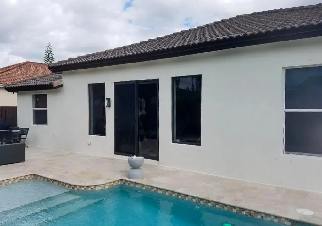 Commercial storefront glazing for a Palm Beach business
